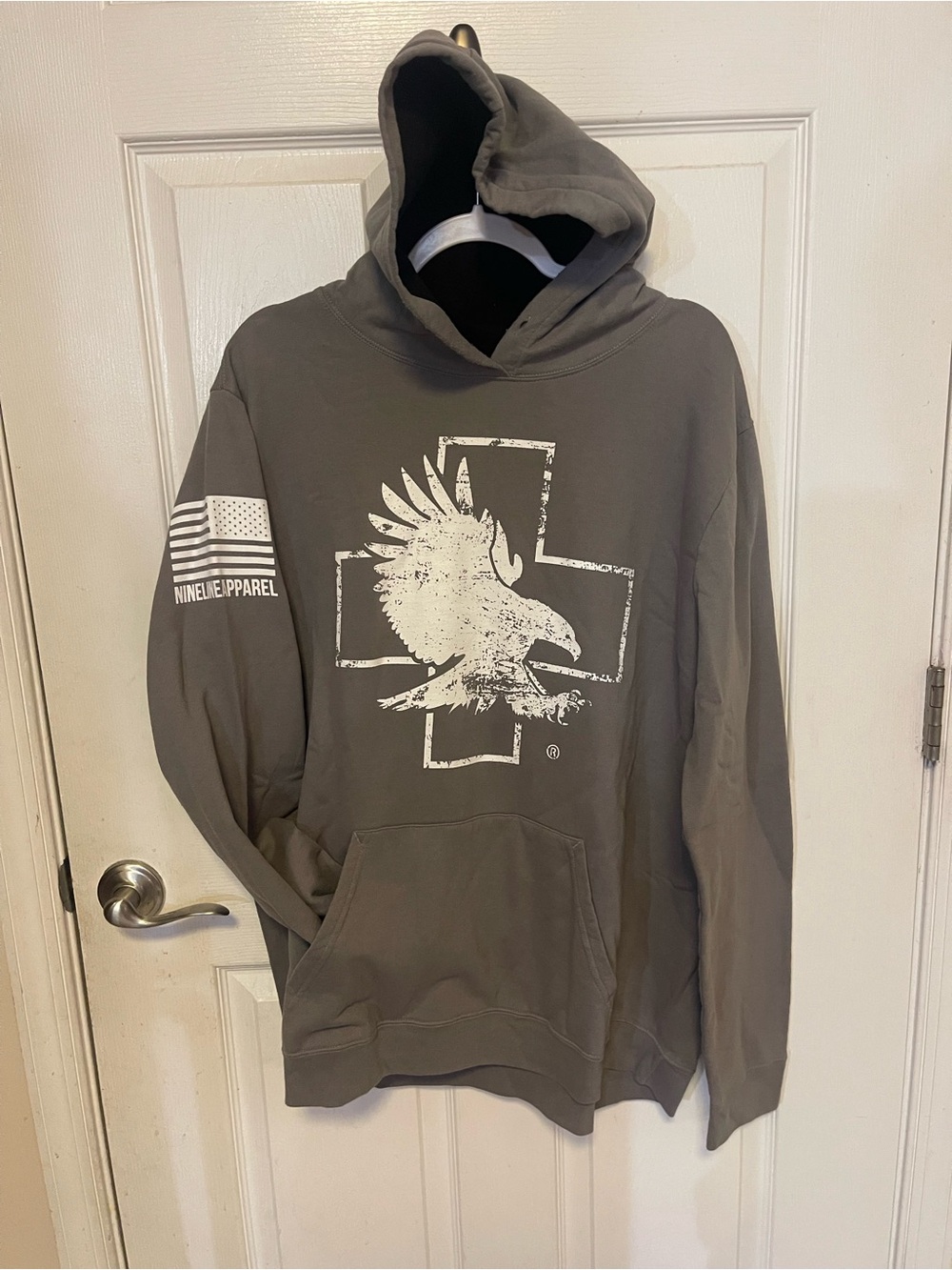 Men's Gray Graphic Hoodie - Eagle Cross